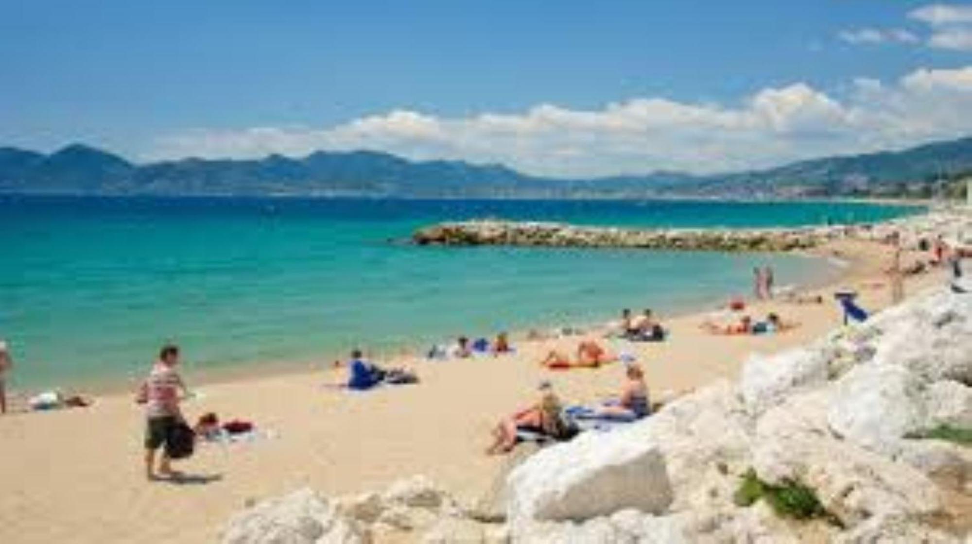 Le Castille - A Deux Pas Des Plages Канны Экстерьер фото